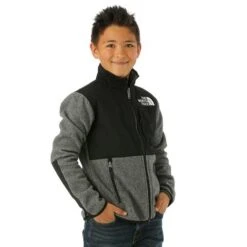 The North Face Denali Jacket - Teen -Ski Series FW23 TNF TeenDenaliJacket Grey Model1