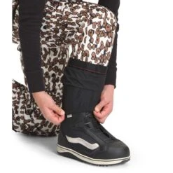 The North Face Freedom Insulated Pant - Girl's - 2022 Model 29 The North Face Freedom Insulated Pant - Girl's - 2022 Model -Ski Series fw22 nf0a5g9d 2al modelalt1